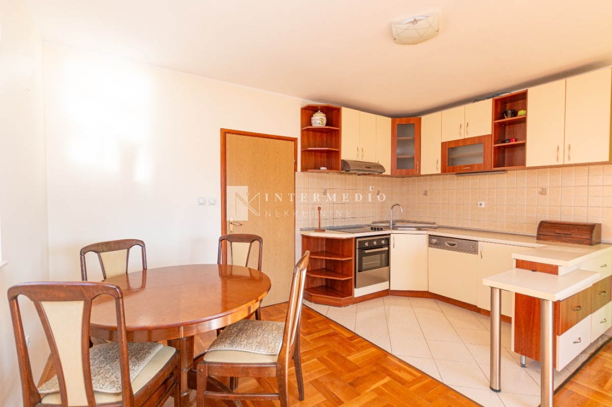 For sale, two-bedroom apartment, 61m2, Crveni Krst, Herceg Novi