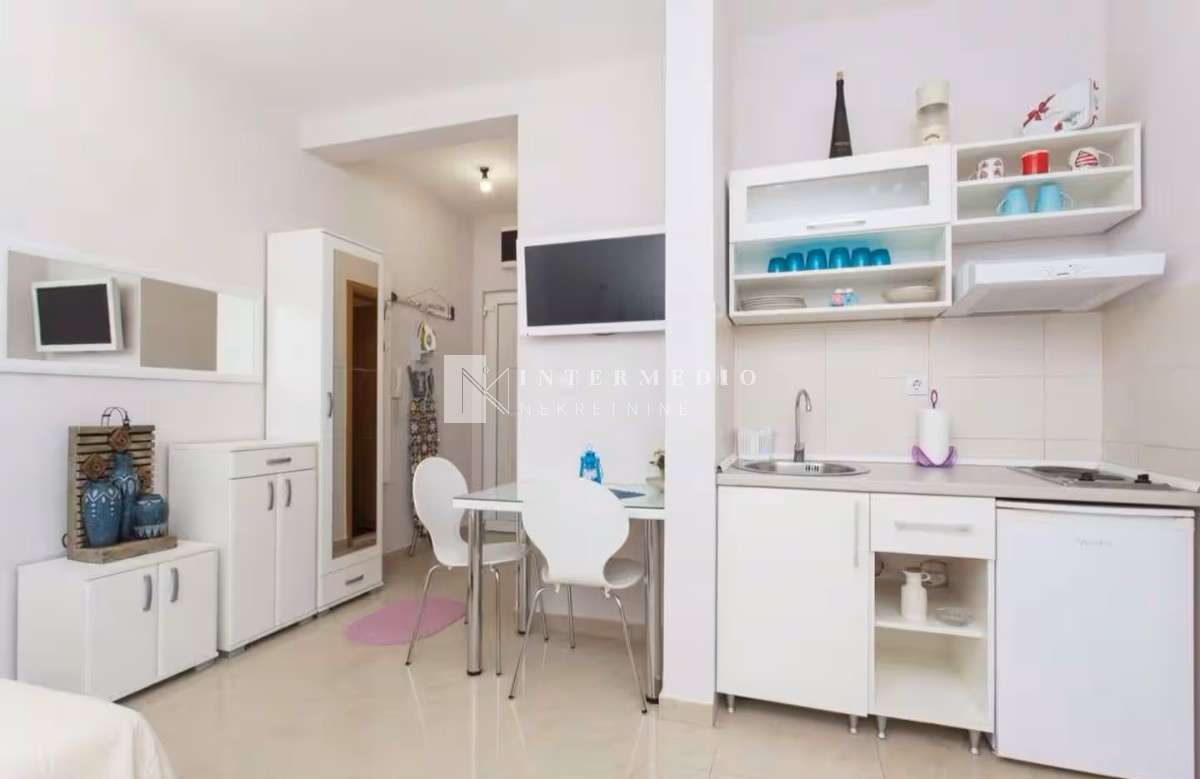 Studio apartman na 50 metara od mora, Đenovići, Herceg Novi