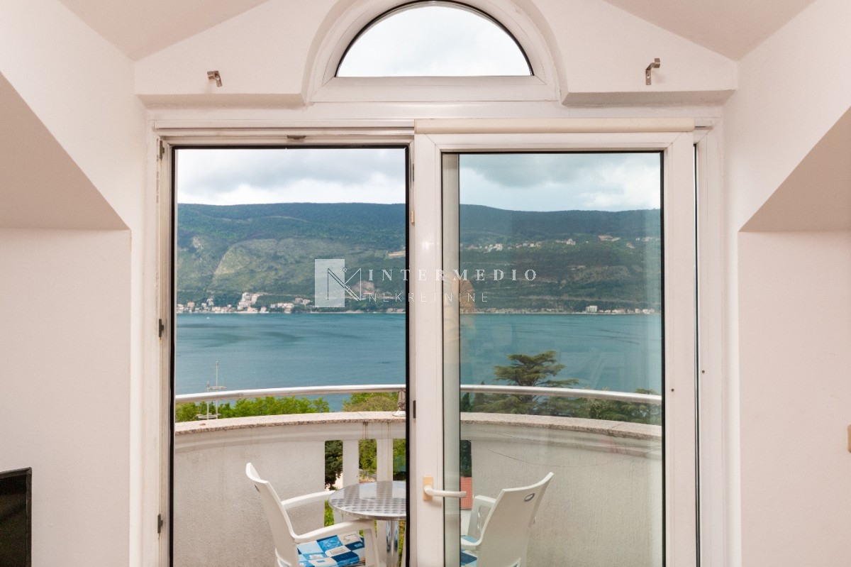 Studio, 30m2, sa pogledom na more, Topla 1, Njegoševa Ulica