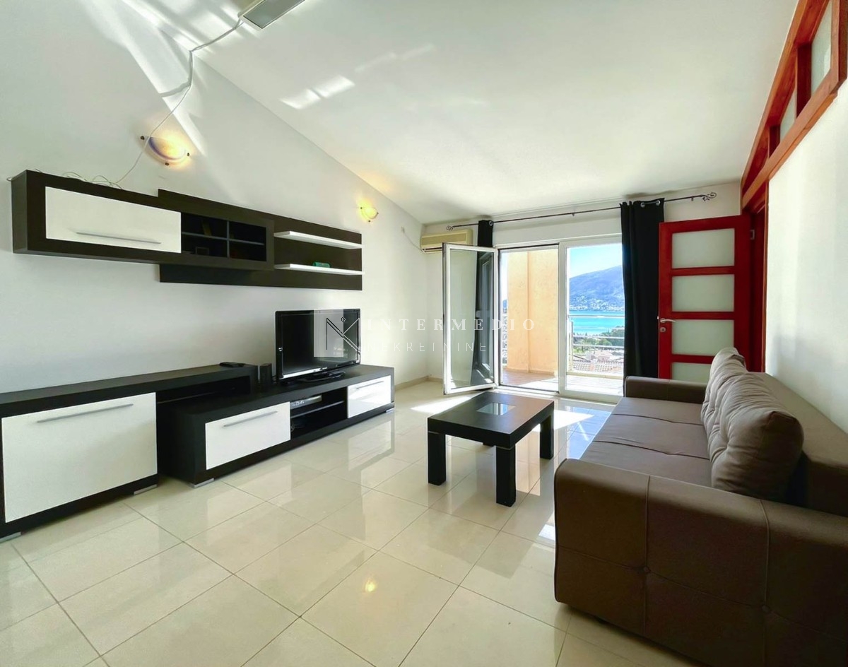 Spacious Two-Bedroom Apartment with Sea View in Petlja, Igalo – Herceg Novi
