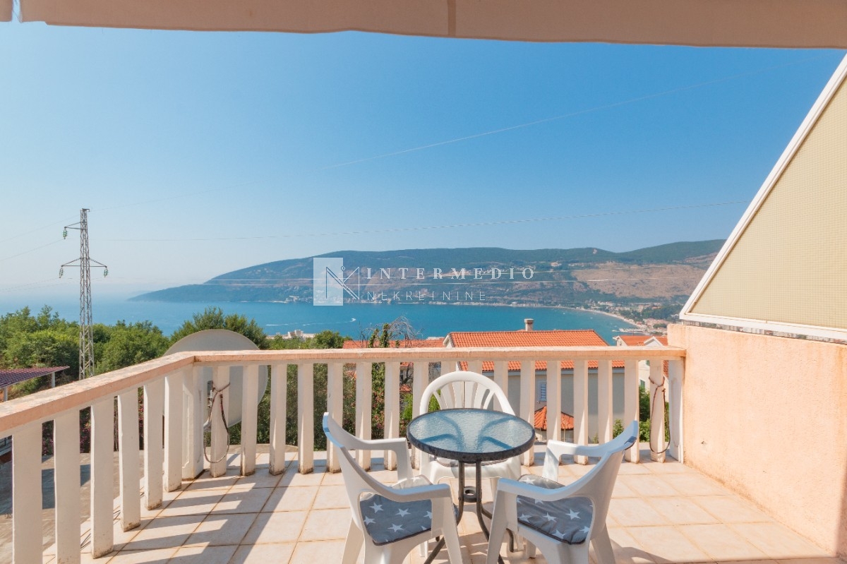 For Sale: One-Bedroom Apartment with Stunning Sea View – Topla 3