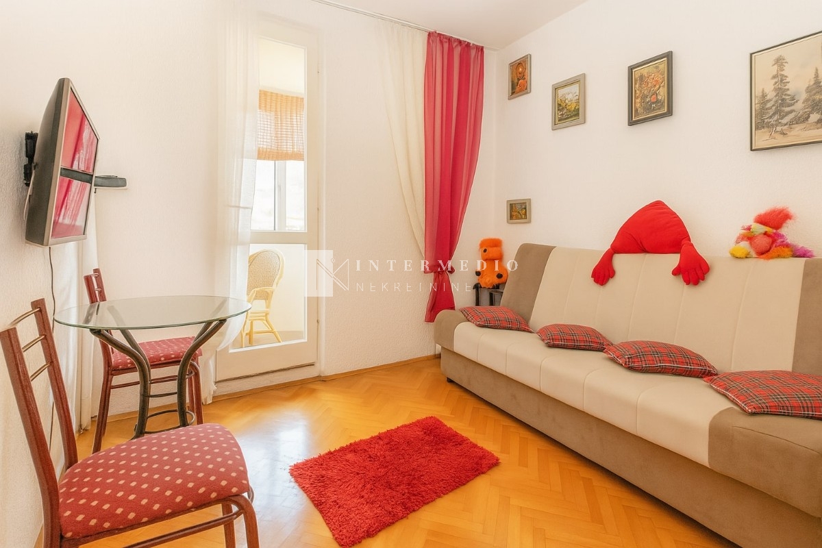 For Sale – One-Bedroom Furnished Apartment with Sea View, Topla 1