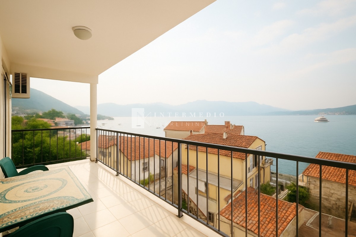 For Sale – One-Bedroom Apartment by the Sea, Đenovići – Herceg Novi