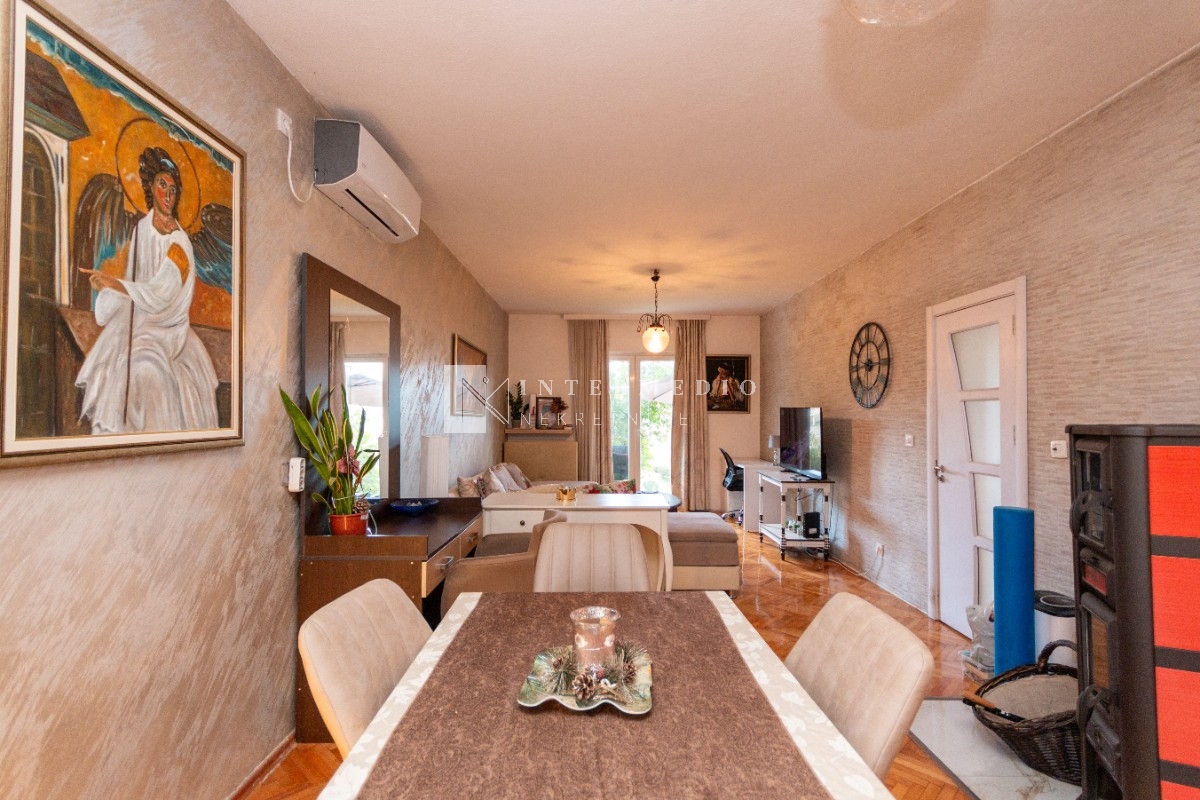 Prodaja, jednosoban stan, 61m2, Topla 2, Herceg Novi