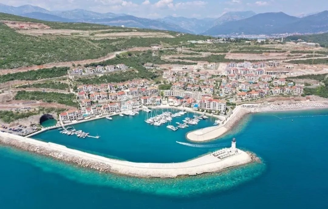 Moderan dvosoban stan u prestižnom naselju Luštica Centrale