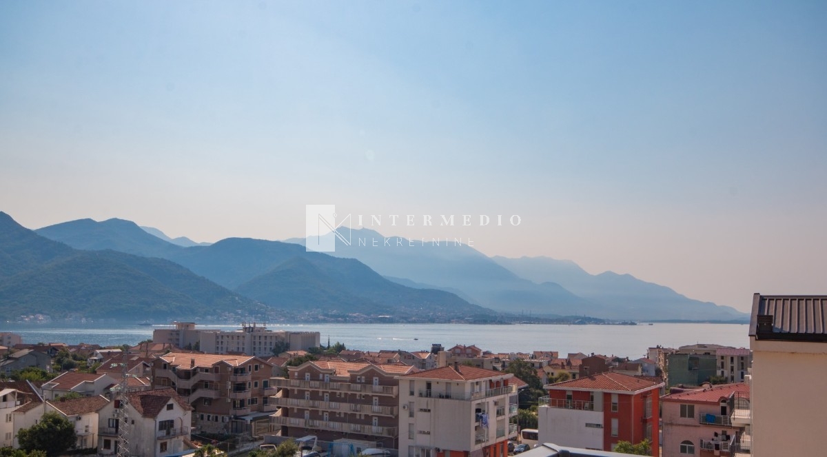 For sale, three bedroom apartment, 107m2, Bijela, Herceg Novi