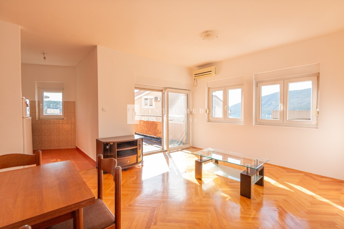 For sale, one bedroom apartment, 43m2, Igalo, Herceg Novi