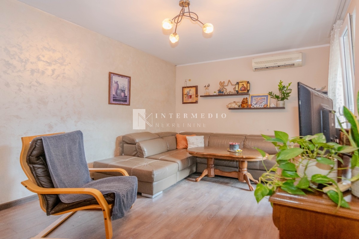 For sale, one bedroom apartment near the sea, Igalo